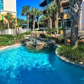 Spacious Beachview End Unit in Legacy Tower 1 -1001 - 3 bedroom 3 bath condo, hotel sa Gulfport