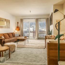 Alpine Charm By Alyeska Sleeps 6, viešbutis mieste Girdvudas
