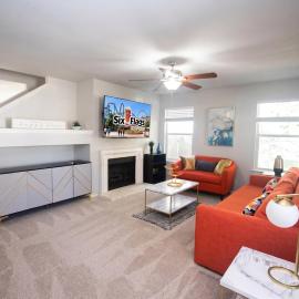 Spacious 3BR Near UTSA and Six Flags Sleeps 10