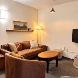 Cream City Industrial Loft Near Fiserv with Parking - Suite 2 - Sleeps 8