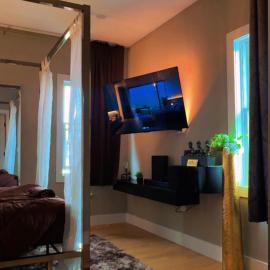 Master Suite De Carlo Shared Property PRIVATE stay NYC 18mins, khách sạn ở North Bergen