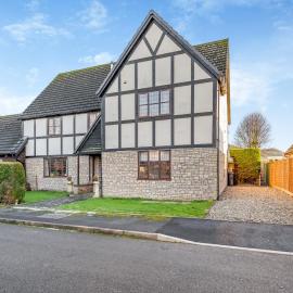 Cromwell House - Uk42450