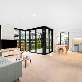 Urban Harbourside Living 2B2B1C at Docklands Bright