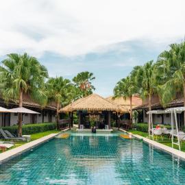 Malabar Pool Villa Phuket, hotel din Phuket