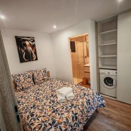 Appartements à Evron, hotell i Évron