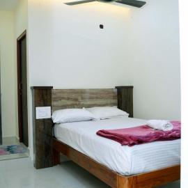 OM GOVINDA Home Stay