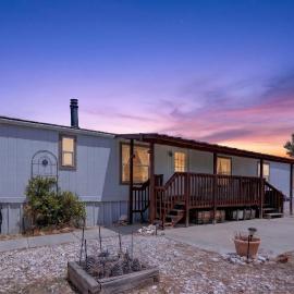 Tehachapi 12-Guest Group Escape home
