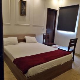 Hotel Sahajtam Inn, hotel sa Sonīpat