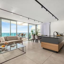 Penthouse With Jacuzzi on the Beach by Lime Luxe