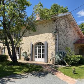 Maison en pierre cosy chez Laëtitia