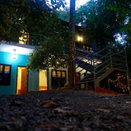 Syam Farm stay Wayanad with private lake, Hotel in Pinangode