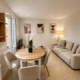 Suite Emeraude - En Fournirue - Hyper Centre Metz، فندق في ميتز