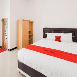 RedDoorz Syariah at Labuhan Maringgai Lampung 2, hotel i Tebing