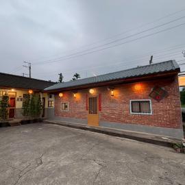 Courtyard House, hotel sa Zhushan