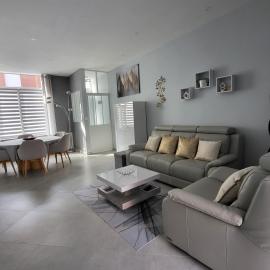 Loéli's House