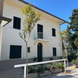 La Casa in Collina - Affittacamere, hotelli kohteessa San Clemente