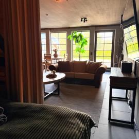 Parkside studio, hotel v destinaci Hjo