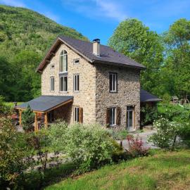 Gite la Fargue de Cabre, hotel a Vicdessos