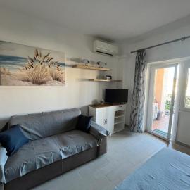 Monolocale 3 Api, hotel in Portoferraio