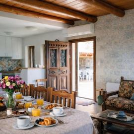 Villa Amalthia Panorama、Bozikásのホテル