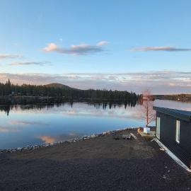 House with a spectacular view over Torne river, hotel a Kiruna