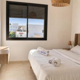 Elegant 2-Bedroom Apartment in La Marsa, Tunisia, hotel in La Marsa