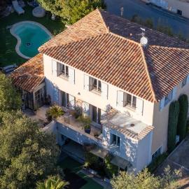Villa 5 ch, 12 pers, piscine Chauffée, proche Plages & Centre Sainte Maxime, hotel din Sainte-Maxime