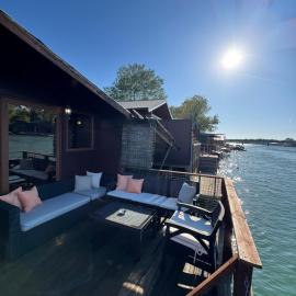 Florea Cottage