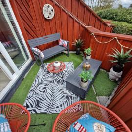 Holly Lodge, Woodland Lodges, Llanteglos Estate, Llanteg
