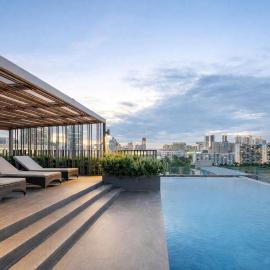 Bangkok Central Rooftop Pool near Thonglor