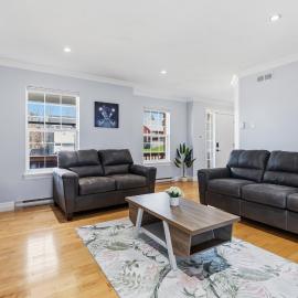 Spacious 4BR Family Retreat w- Game Room 10p, готель у місті Дьєпп