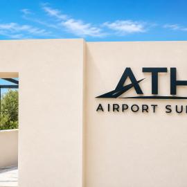 ATH Airport Suites Free Shuttle From And To Athens Airport, hotel sa Spata
