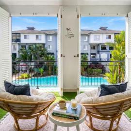 Luxury 2Bed 2bath Poolview apartment with Lift and 4pools