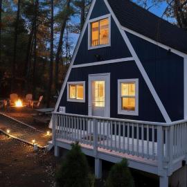 A-Frame Cabin Near Bryce - Mtn Views & EV Friendly, hotel di Mount Jackson