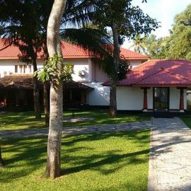 Karapuram village resort, hotel sa Mararikulam