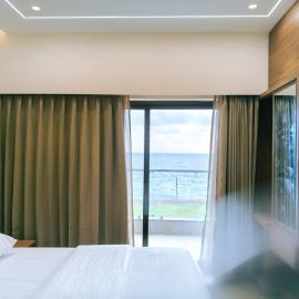 Ullāl में, होटल Coastline Bay Resorts