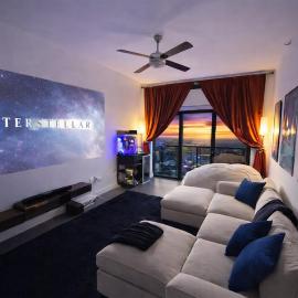 Walk to FIFA at NRG 1BD Movie Theater Condo: Houston'da bir otel