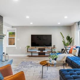 ADA Family King Beds Game Room Mins to DT