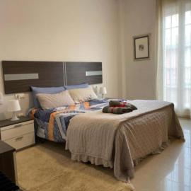KAIROS HOME y Garaje , Algemesí Home, hotel in Algemesí