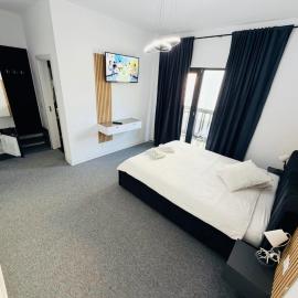Pensiunea LOFT Căciulata โรงแรมในคาชิวลาตา