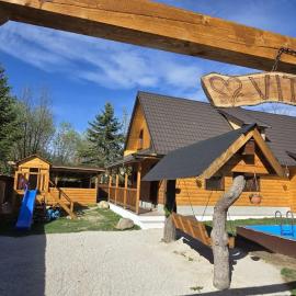 Farma pod Skalkou, hotel in Heľpa