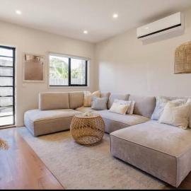Seaside Luxe at Vila Morava, viešbutis mieste Rosbadas