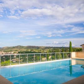 gite villa ardeche joyeuse piscine