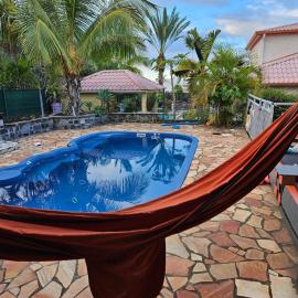 Cozy 1-bedroom with swimming pool Near beaches & Cilaos