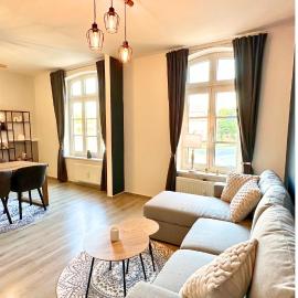Stilvolles Altstadt-Apartment mit Balkon nahe Hafen