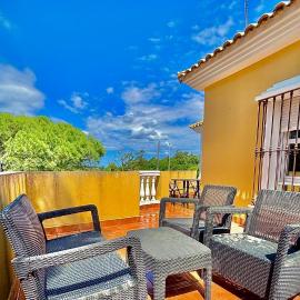 Islantilla Urbasur 1 dormitorio y terraza, hotel u gradu Islantilja