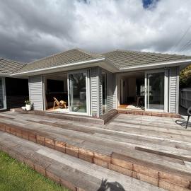Modern, spacious, sunny 4 bdrm home Central Hutt, hotel a Lower Hutt