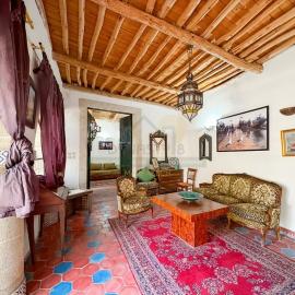 VILLA Oasis Nature Maison du peintre Ali Menouar, hotelli kohteessa Al Ghar