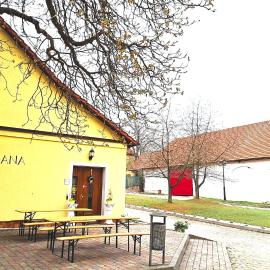 Statek Otradovice hotel, hotelli 