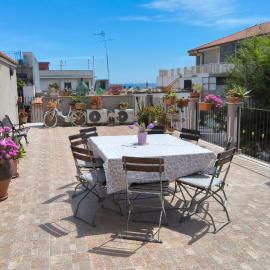 La Dimora di Max Bright Apt with terrace